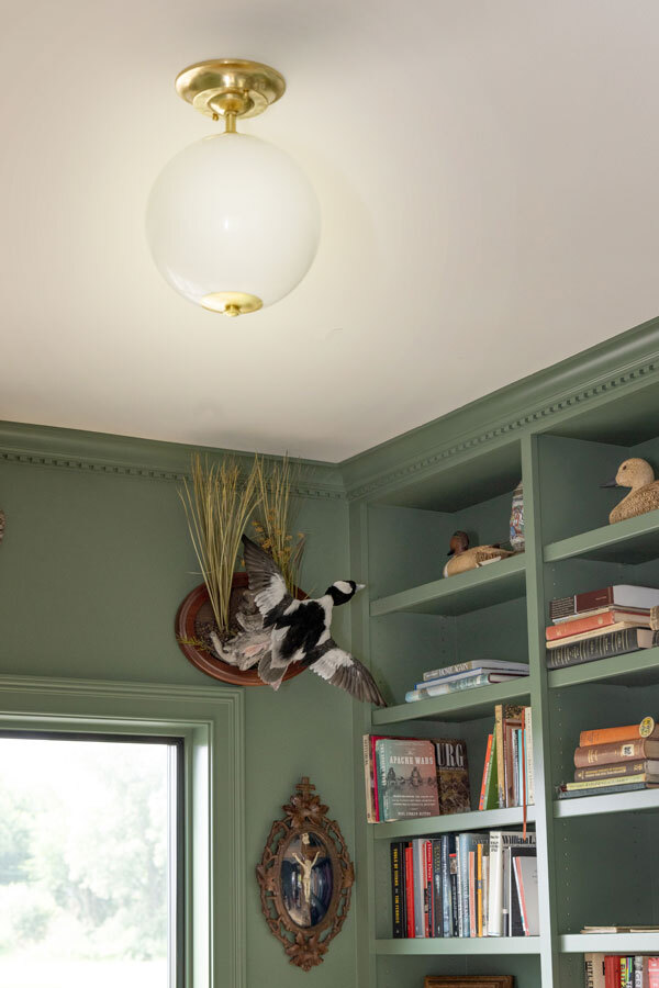 Light fixture in study